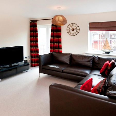 Dbs Serviced Apartments - The Coach House Castle Donington Room photo