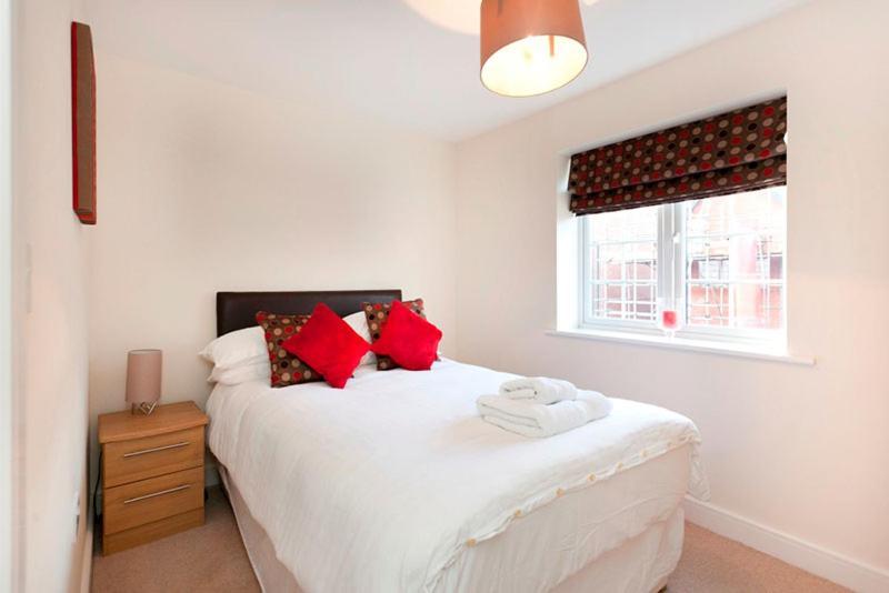 Dbs Serviced Apartments - The Coach House Castle Donington Exterior photo